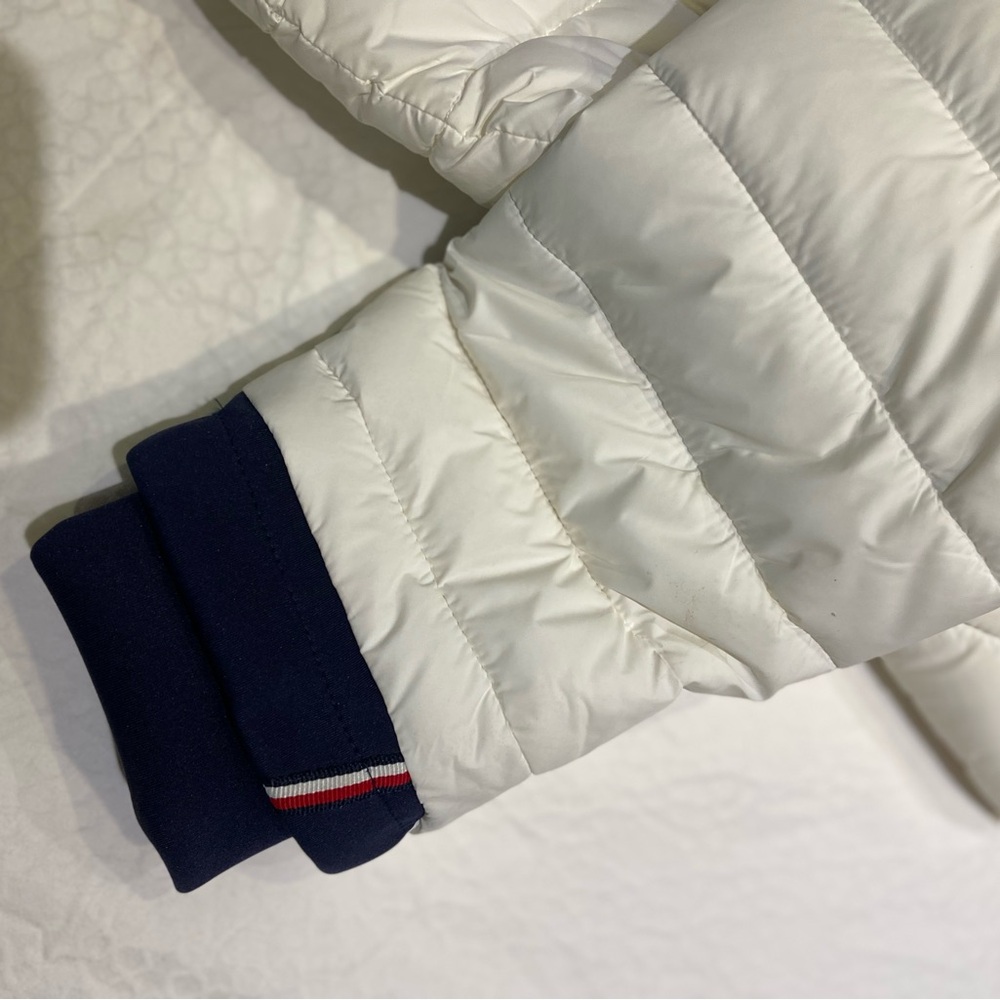 Tommy Hilfiger large light weight spring coat - Picture 7 of 10